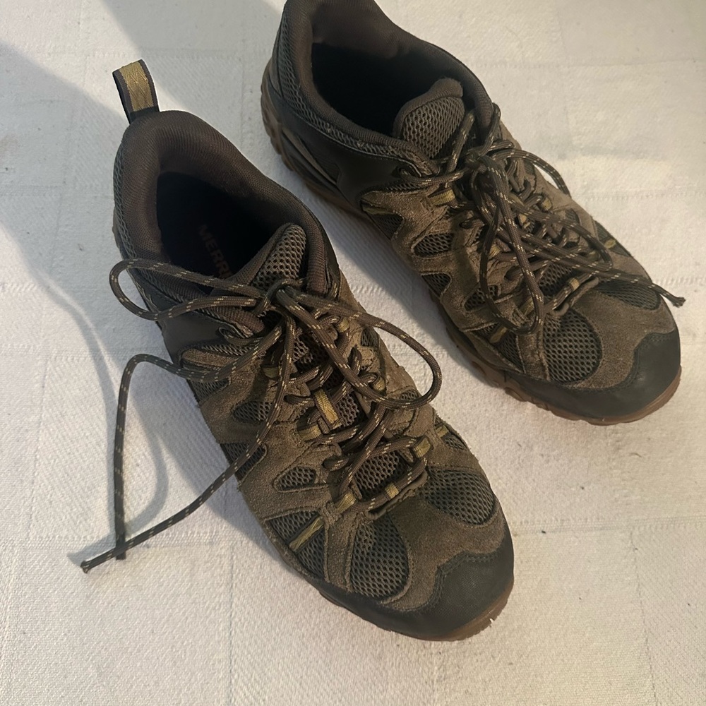 Men's Brown and olive Deverta 2 Merrell Hiking and Camping Comfort Shoes Size 11